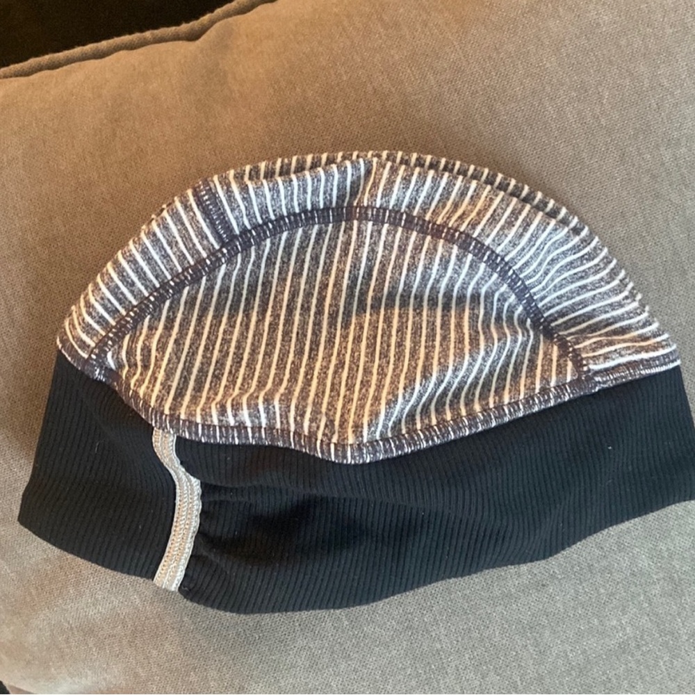Lululemon running hat